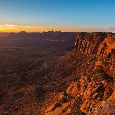 6B Cozy Moab Redcliff Condo, Pool & Hot Tub